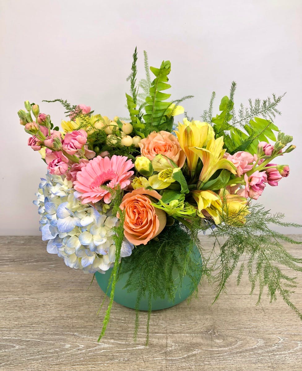 Her | Roanoke (VA) Feminine Flowers Delivered | George's Flowers