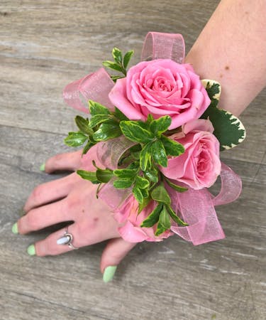 3 Bloom Spray Rose Wrist Corsage